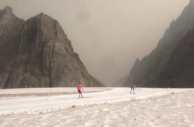 the air can feel
apocalyptic when forest fires are raging
nearby.