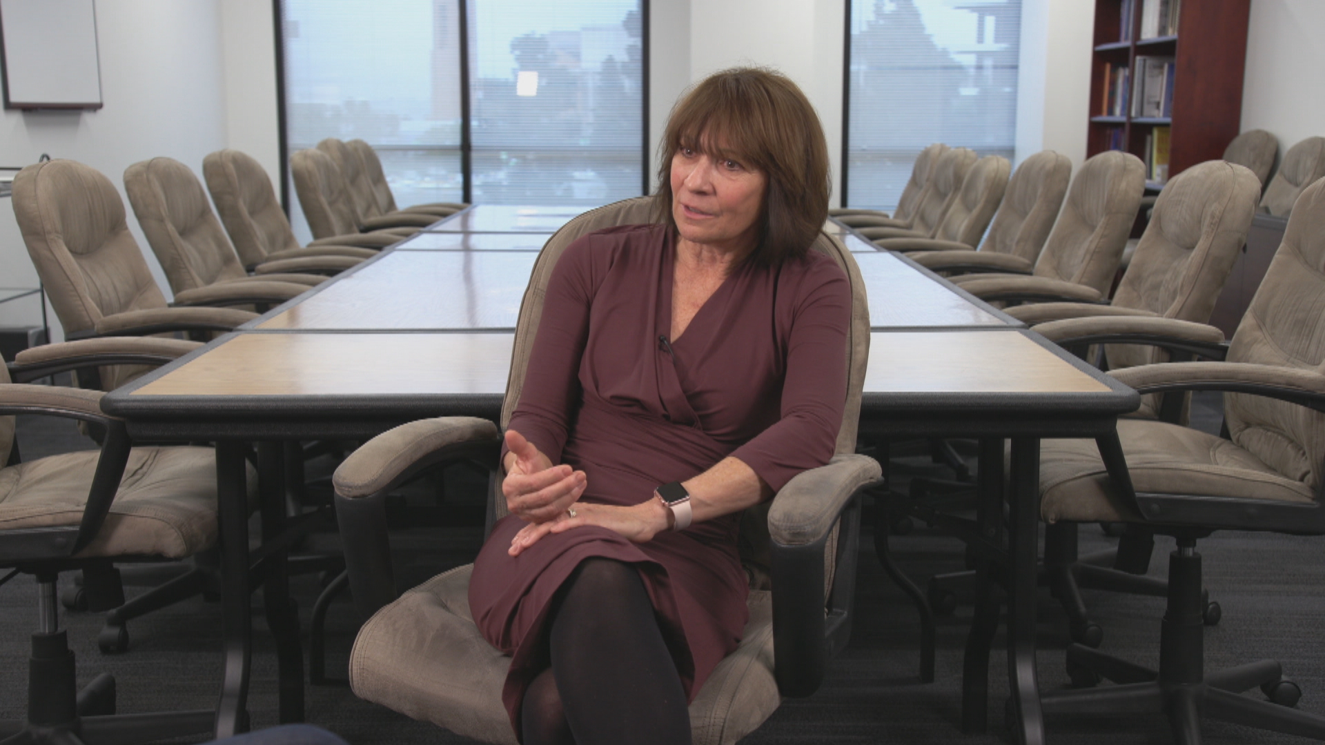 Psychologist Denise Jablonski-Kaye is one of 16 staff psychologists at the LAPD behavioral science service unit. (John Badcock/CBC)