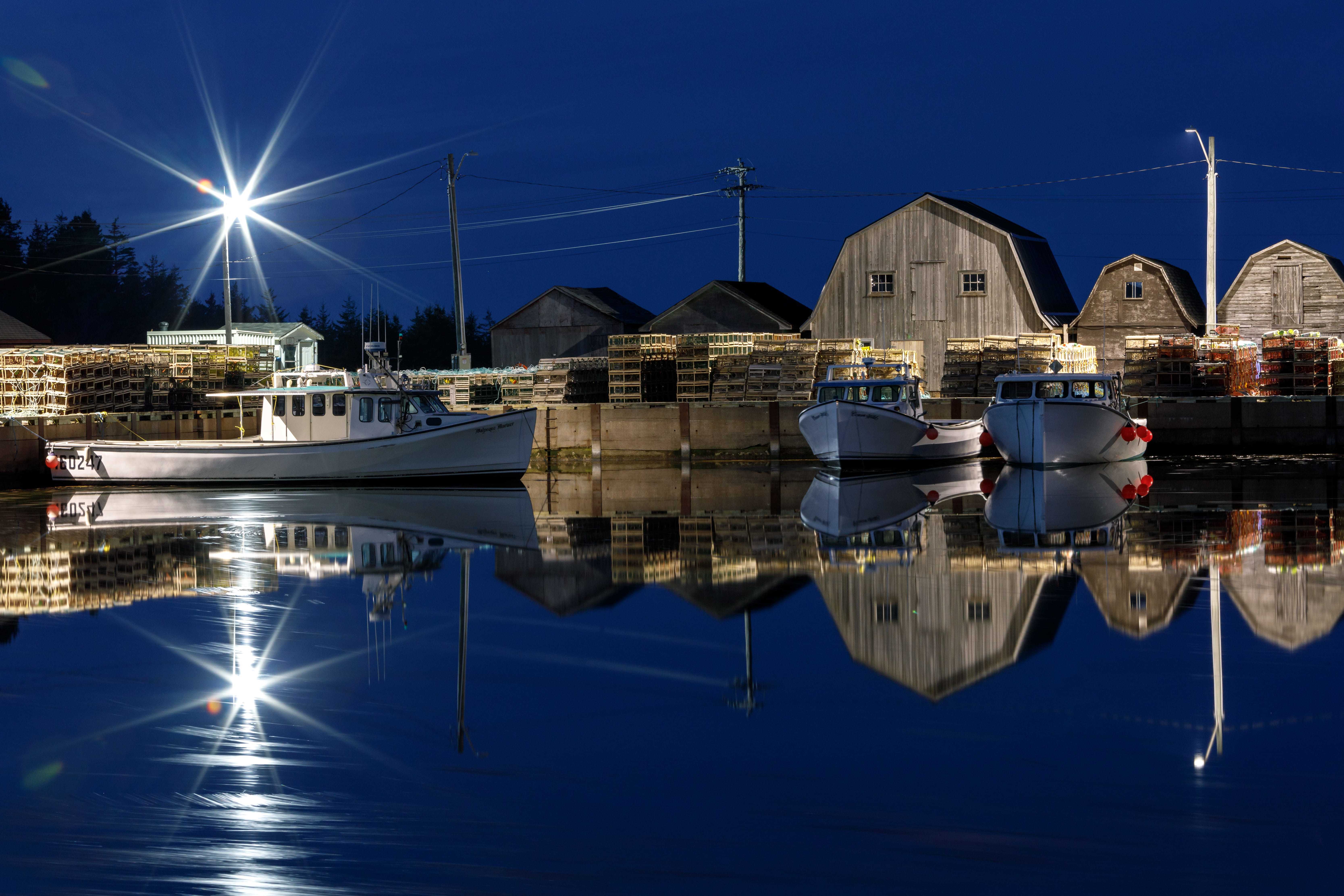 Malpeque Harbour sits peacefully a couple of nights before the start of the spring fishing season. (Stephen DesRoches)