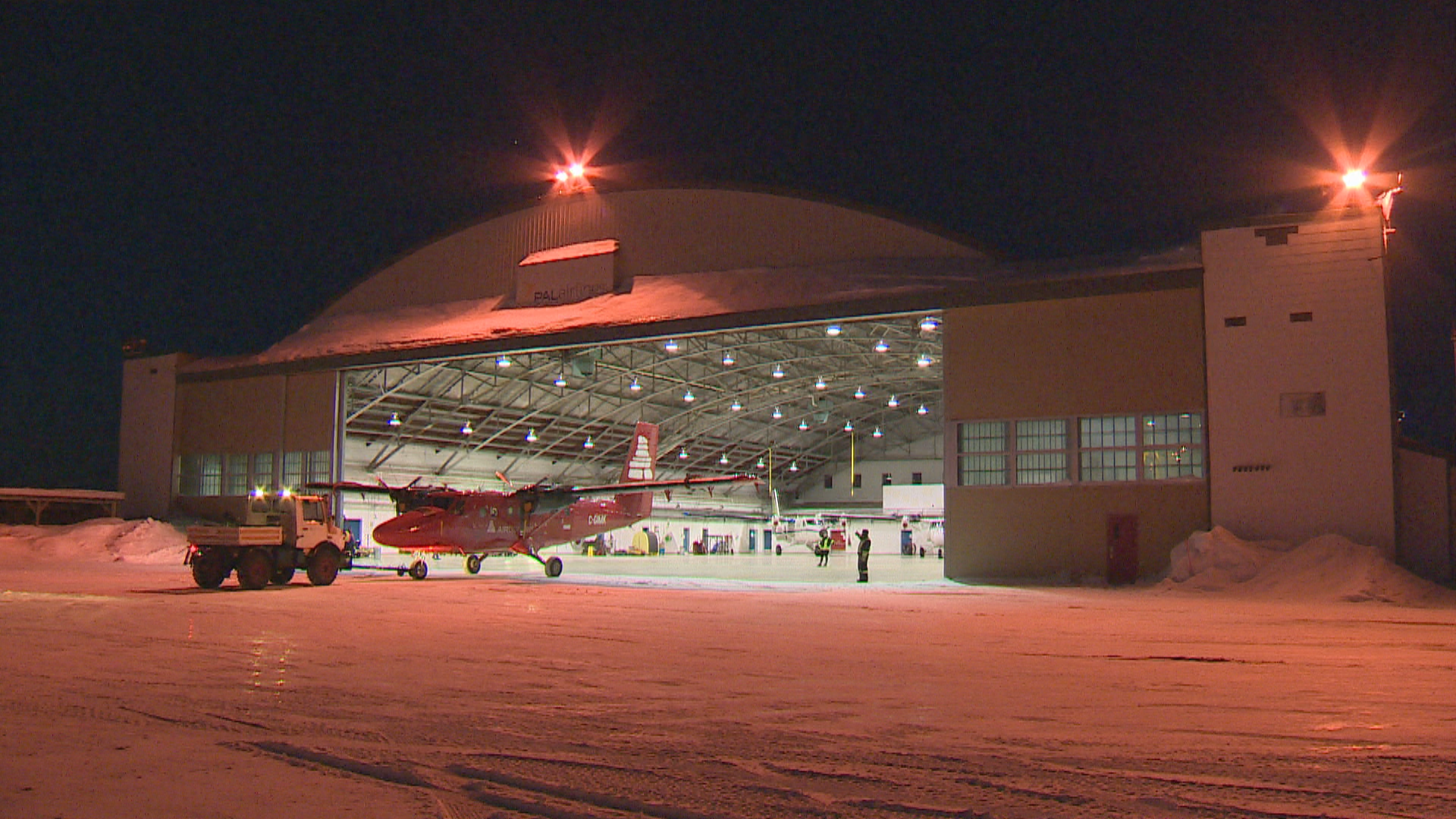 An Air Borealis plane being taxied out of the hangar. (Bruce Tilley/CBC)