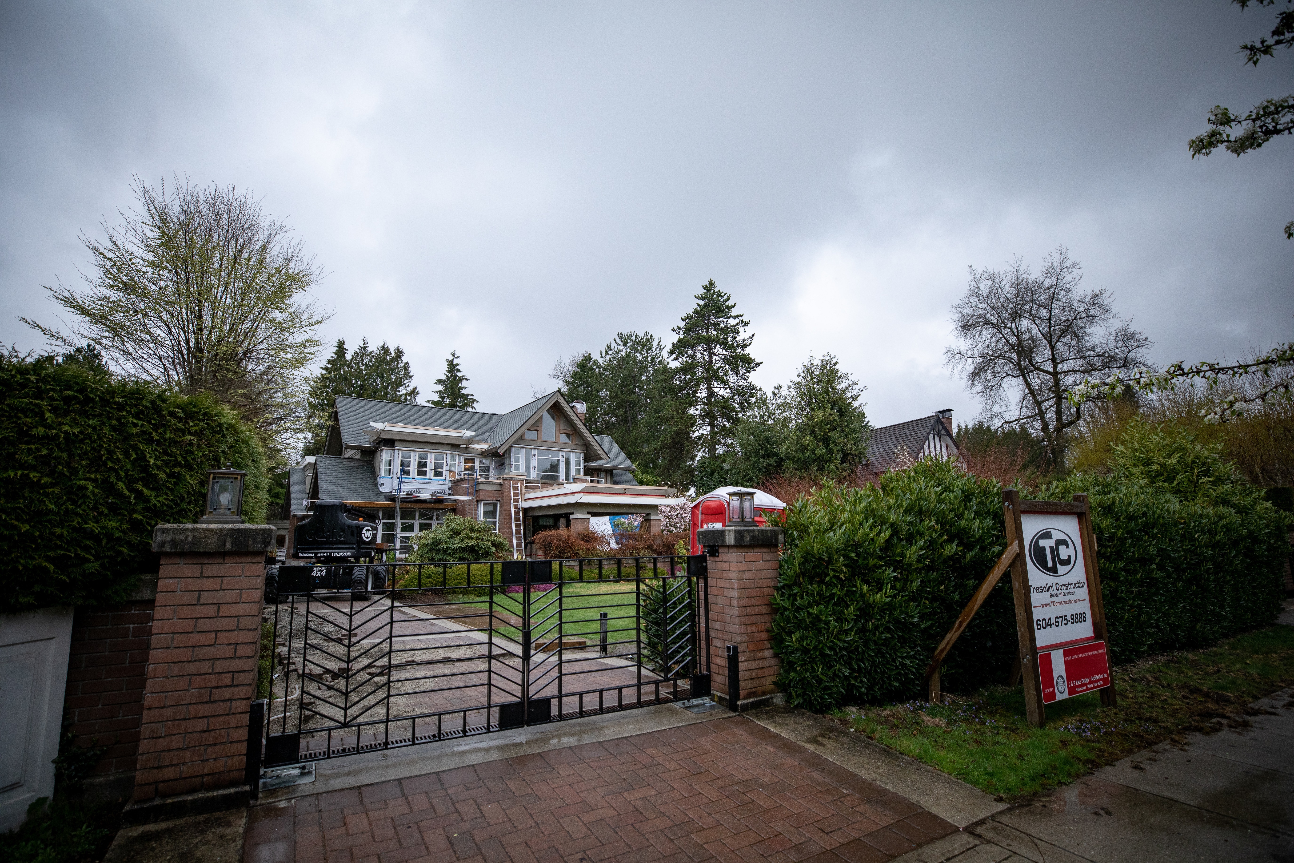 Meng also owns a $15 million gated property in Vancouver's Shaughnessy neighbourhood, but it is currently undergoing renovations. (Evan Mitsui/CBC)