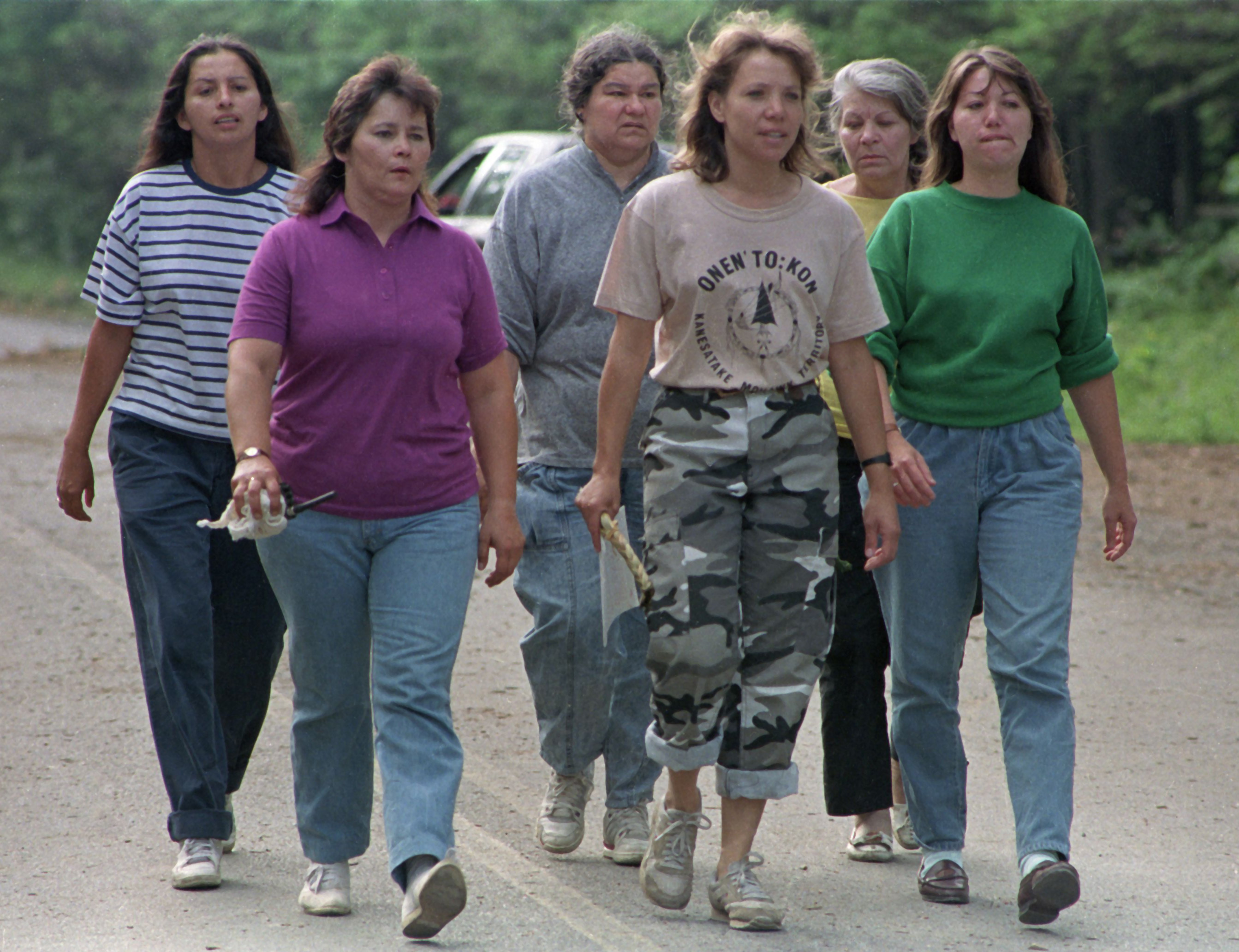 Mohawk activist Ellen Gabriel prepares to speak to the media in the summer of 1990. She was chosen by the People of the Longhouse and her community of Kanehsatà:ke to be their spokesperson during the crisis. (The Canadian Press) 