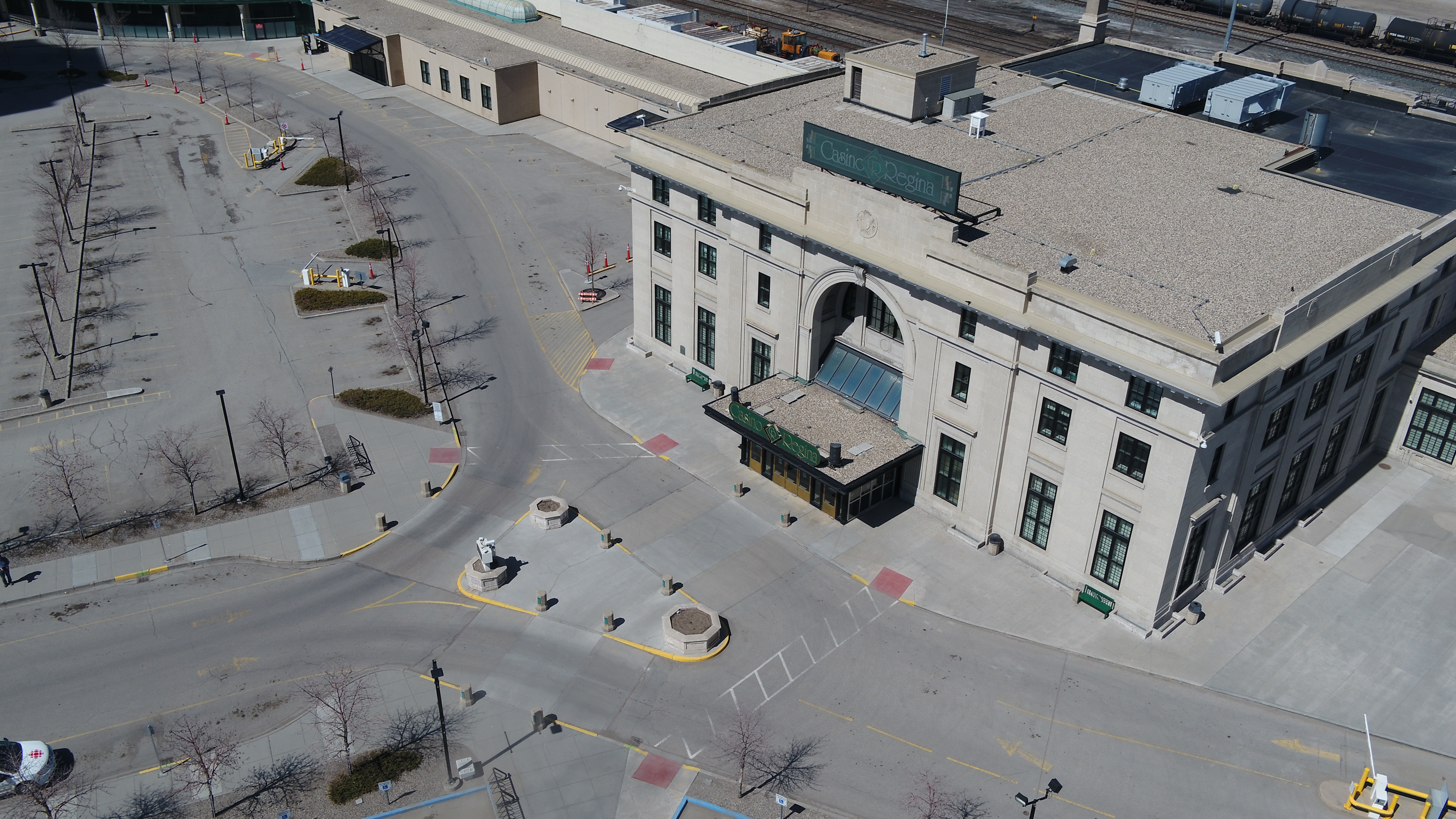 Parking lots were left empty, including the lot at Casino Regina, which is almost always full with gamblers, drinkers or downtown workers. (Trent Peppler/CBC)