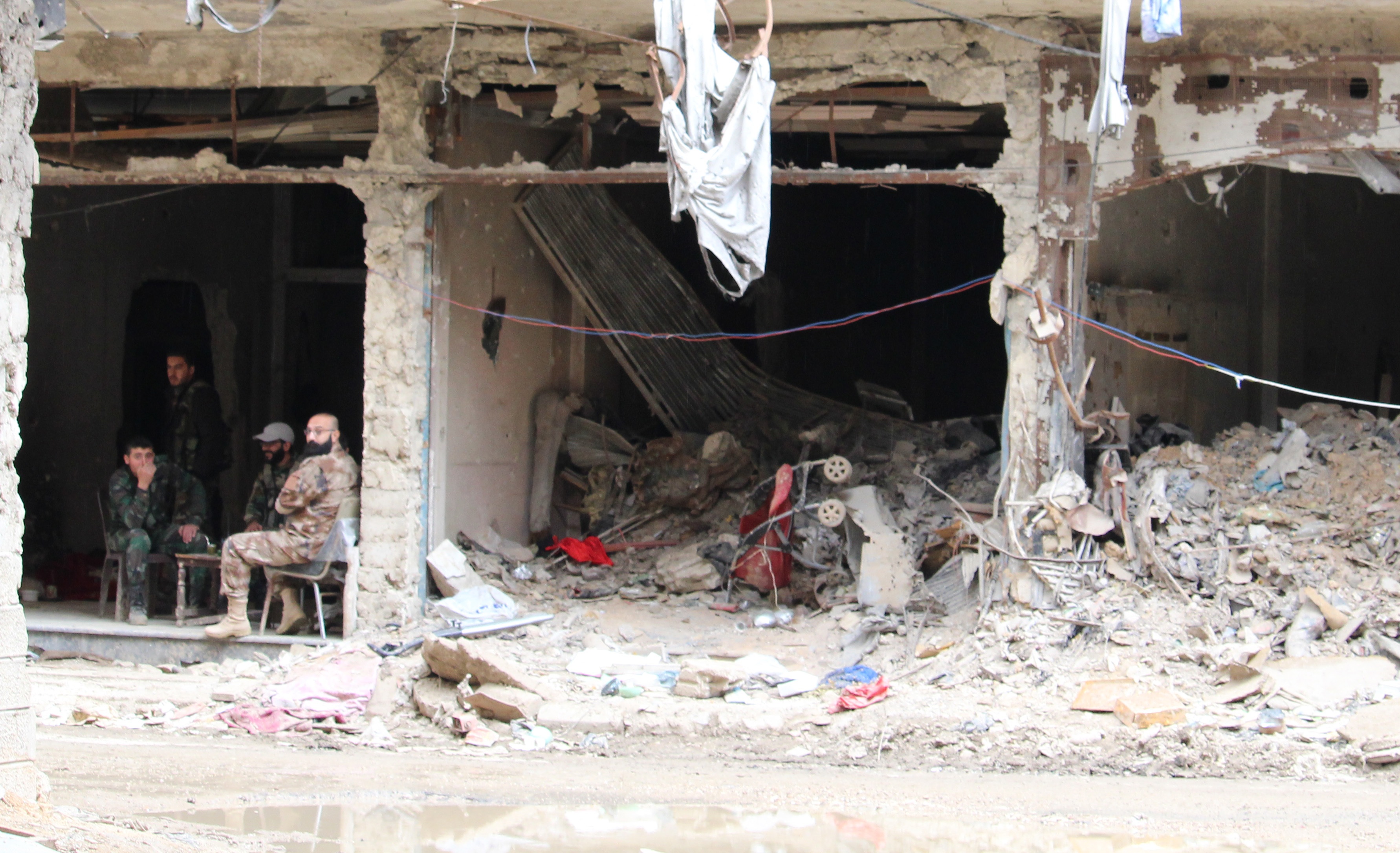 The destruction has arguably been even more acute in Yarmouk. (Stephanie Jenzer/CBC)