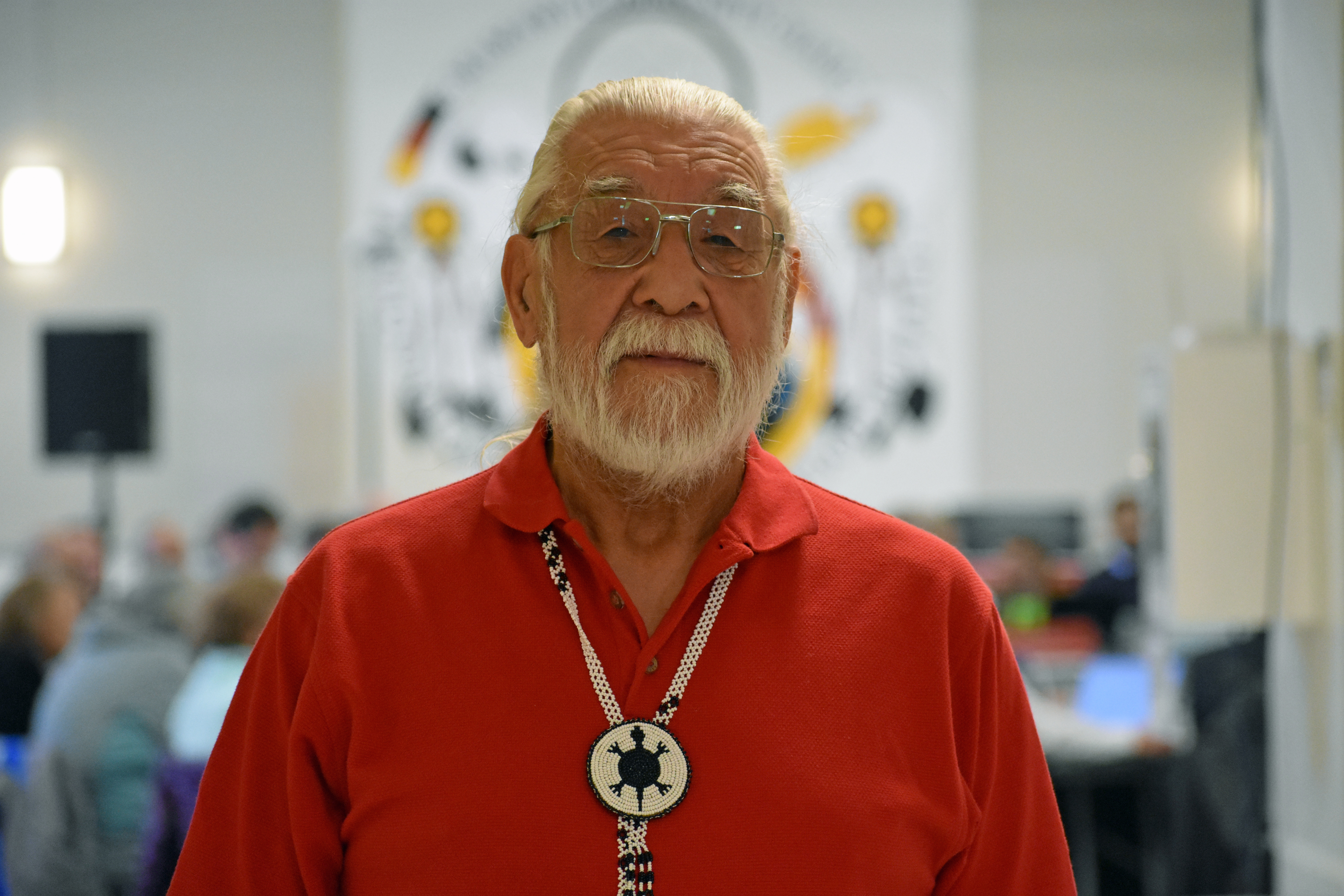 Archie Waquan, chief of the Mikisew Cree First Nation, at the Frontier project hearing in Fort Chipewyan. (Geneviève Normand/CBC Radio-Canada)