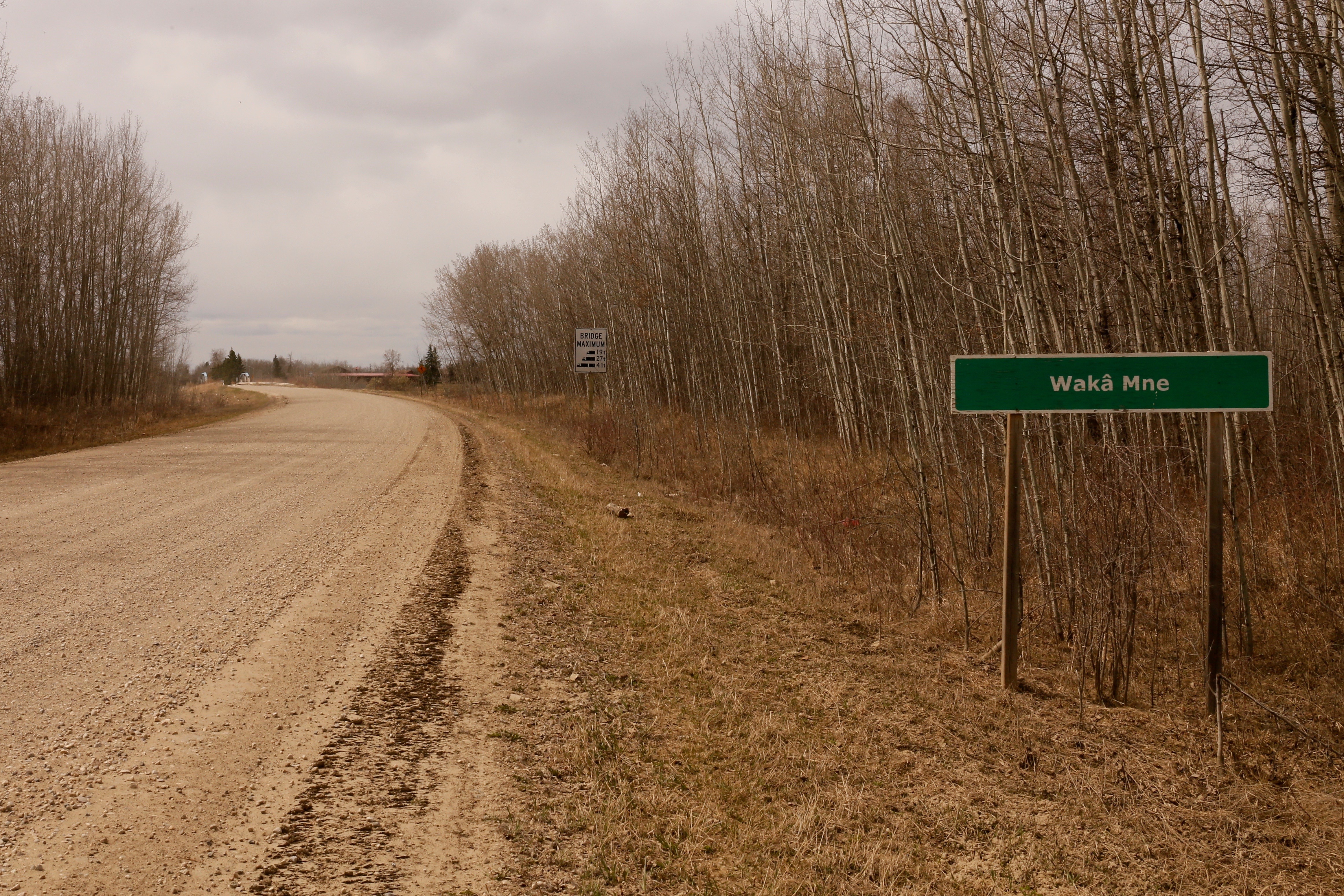 'Wakȃ Mne' means 'God's Lake' in Stoney.