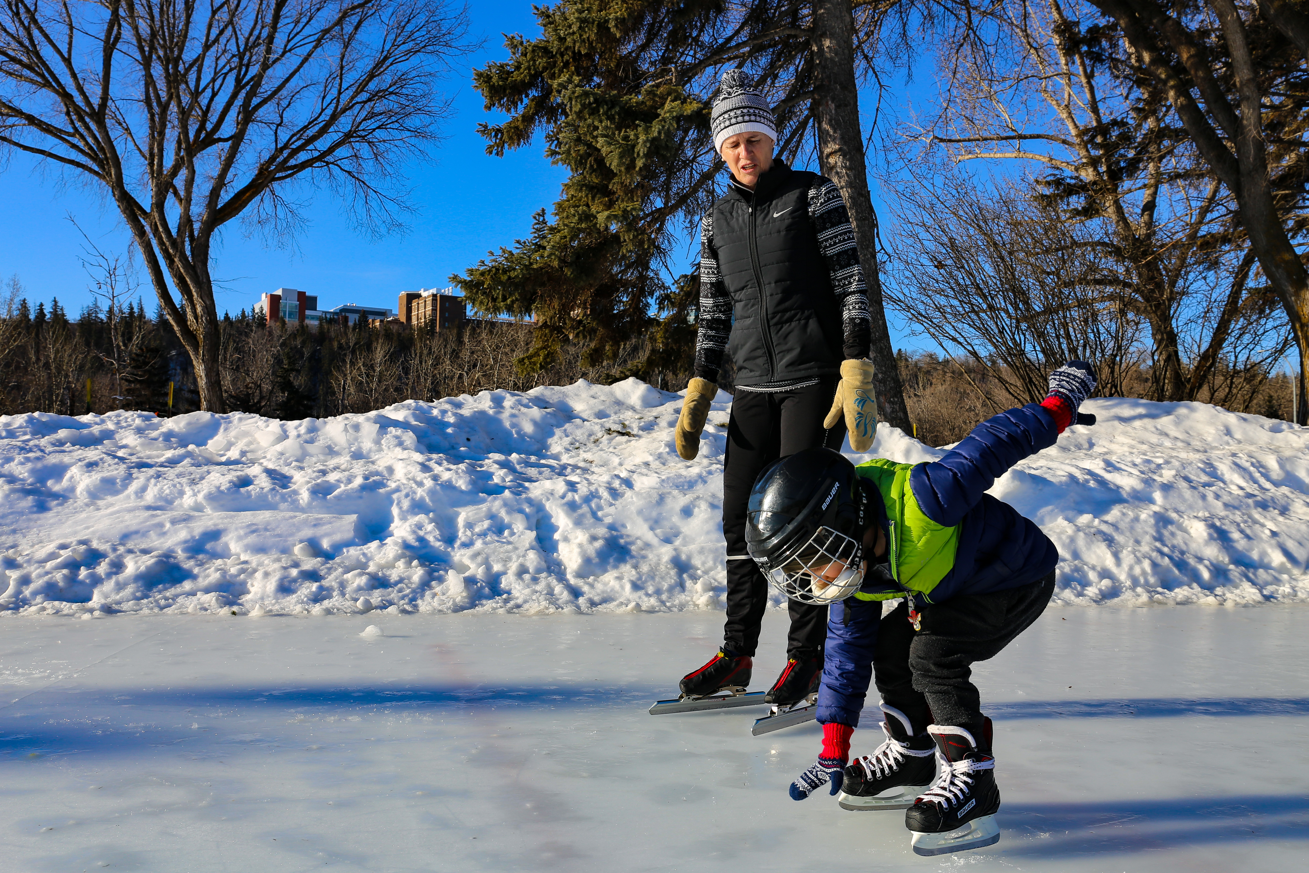 Asher Gregg practises his speed skating start at Victoria Oval. (Emily Rendell-Watson/CBC) 