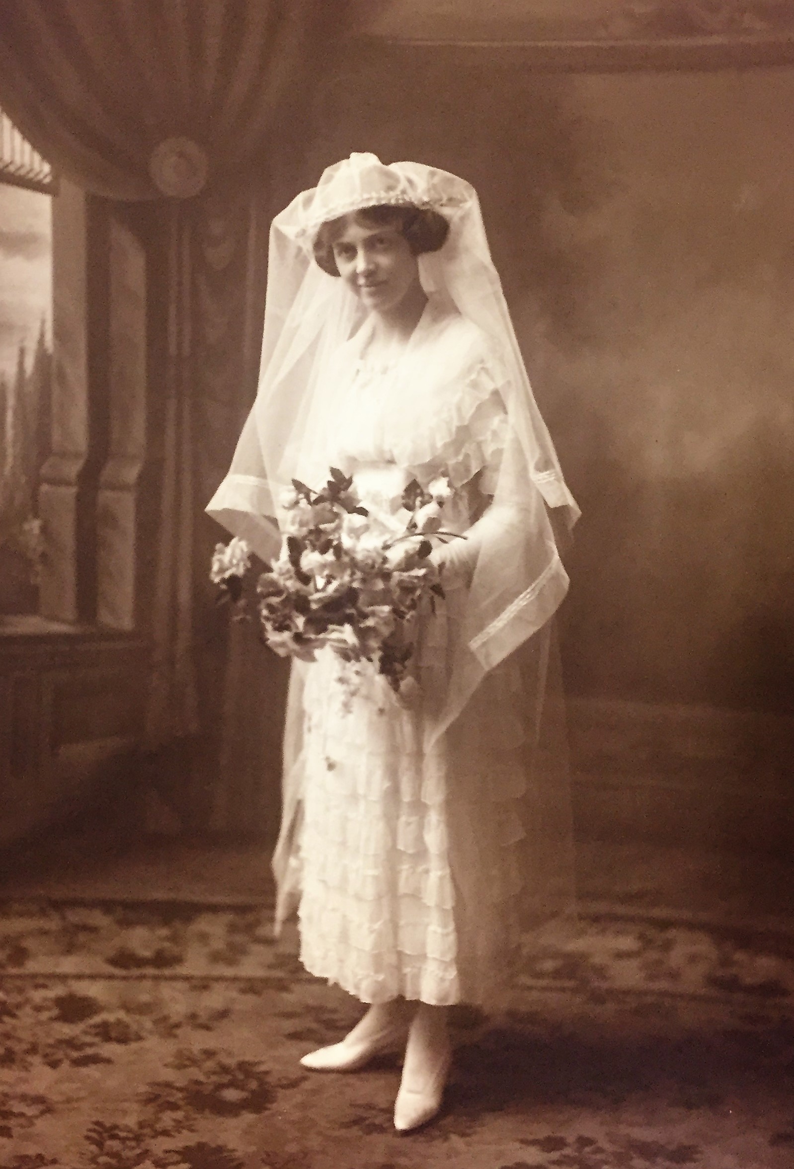 Helen Jones Roome, shown here on her wedding day in 1920. (Nova Scotia Archives)