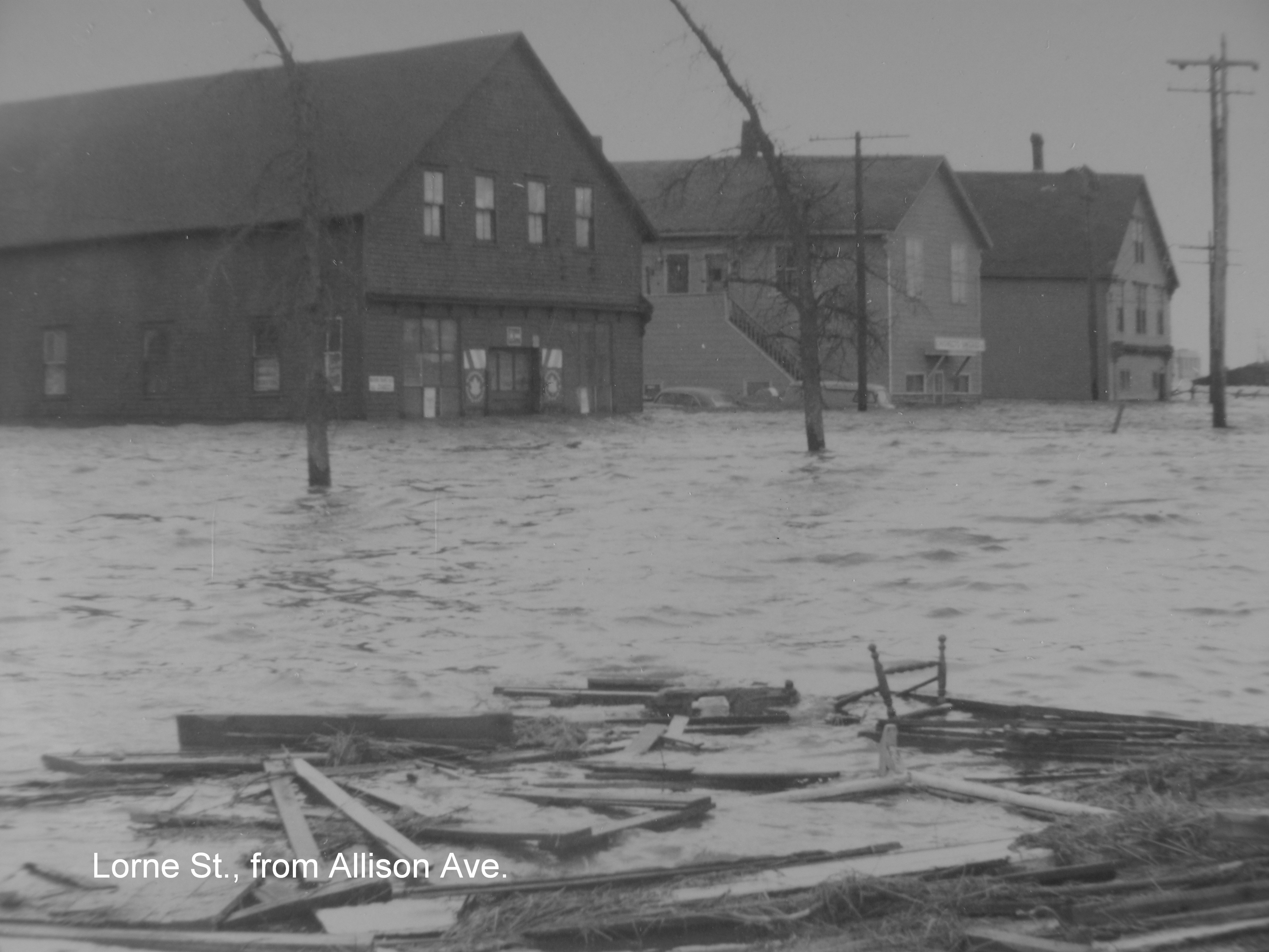 Heavy rains in the spring of 1962 caused freshwater to flood low-lying areas of Sackville, N.B. Officials say about 25 per cent of the town is in the Bay of Fundy's flood plain. (Gerald Hannah/Tantramar Heritage Trust)