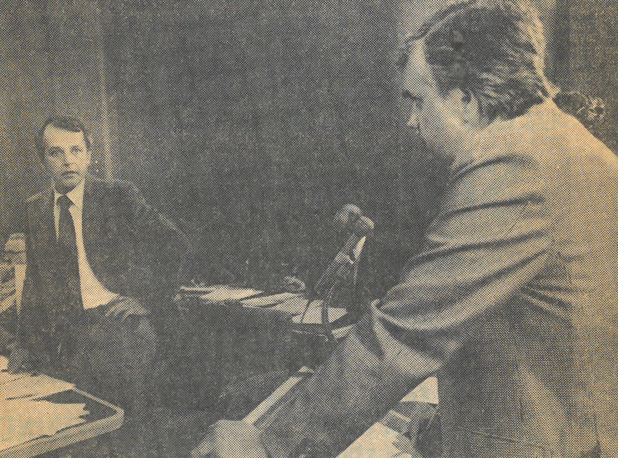 City councillor Peter Zakreski, left, stands off with Capitol theatre preservationist Don Kerr, right, in a heated summer meeting in 1979 at City Hall. (Saskatoon Public Library Local History Room; Copyright: Saskatoon Star-Phoenix)