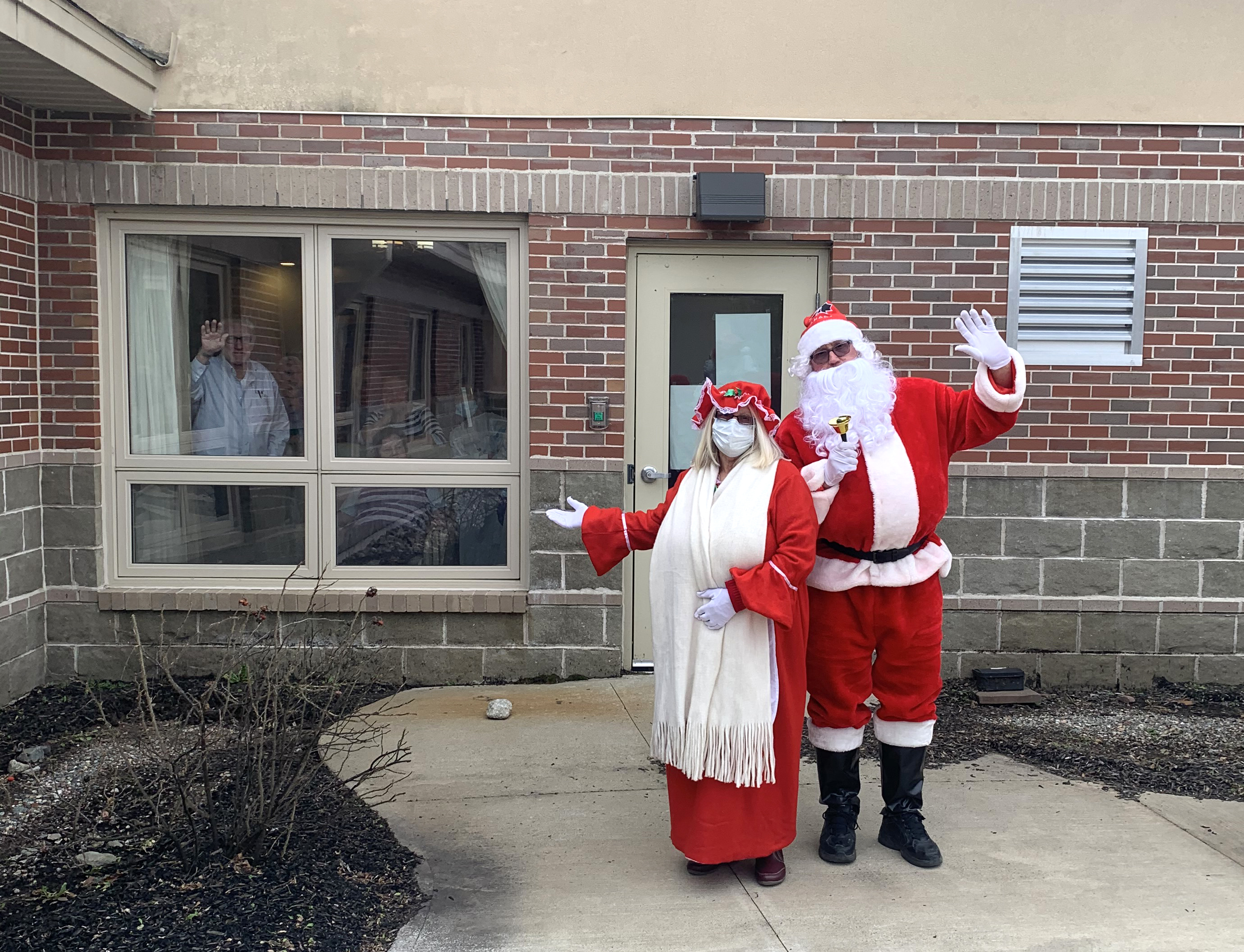 Jack and Dianne are enjoying a visit from Santa Claus while in quarantine at the nursing home. (Submitted by Susan O’Dell-Ring)