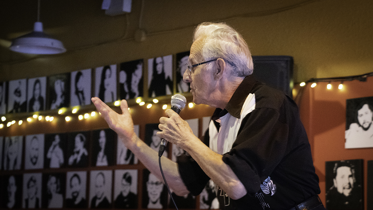 Jose Lara's father died in the Spanish civil war. Lara often joins in on stage to sing. (Maryse Zeidler/CBC)