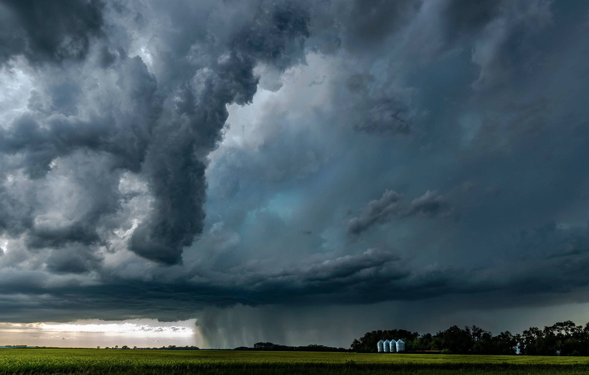 Rain pours down near Manitoba Highway 242 on July 14, 2018 (Supplied by Kim Hines)