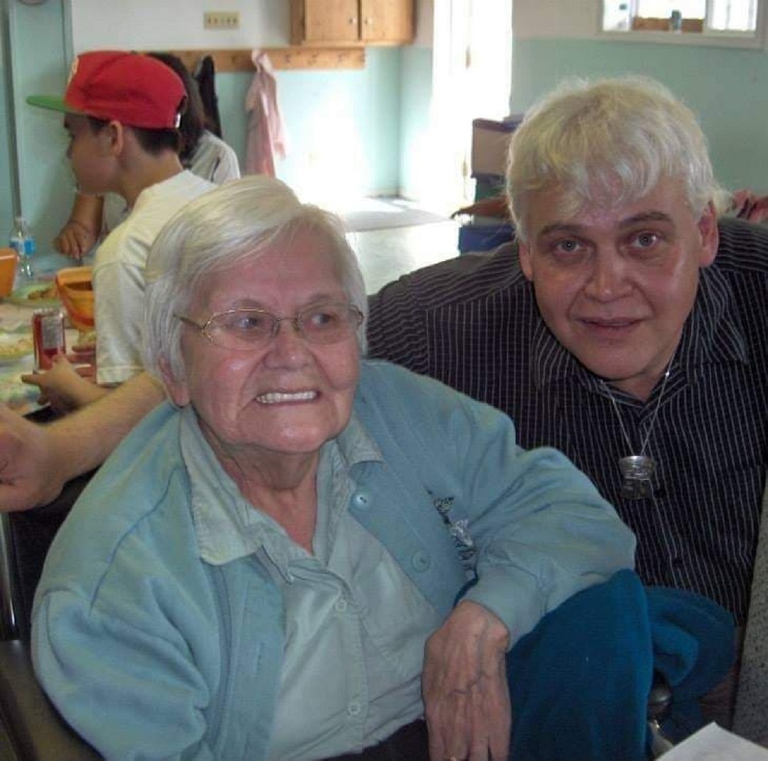 Lois Yeomans poses for a picture with her nephew Arnie Nagy, who fondly remembers his aunt's wonderful smile and sense of humour. Lois lost her life to COVID-19 on Jan. 30, 2021. (Submitted by Arnie Nagy)