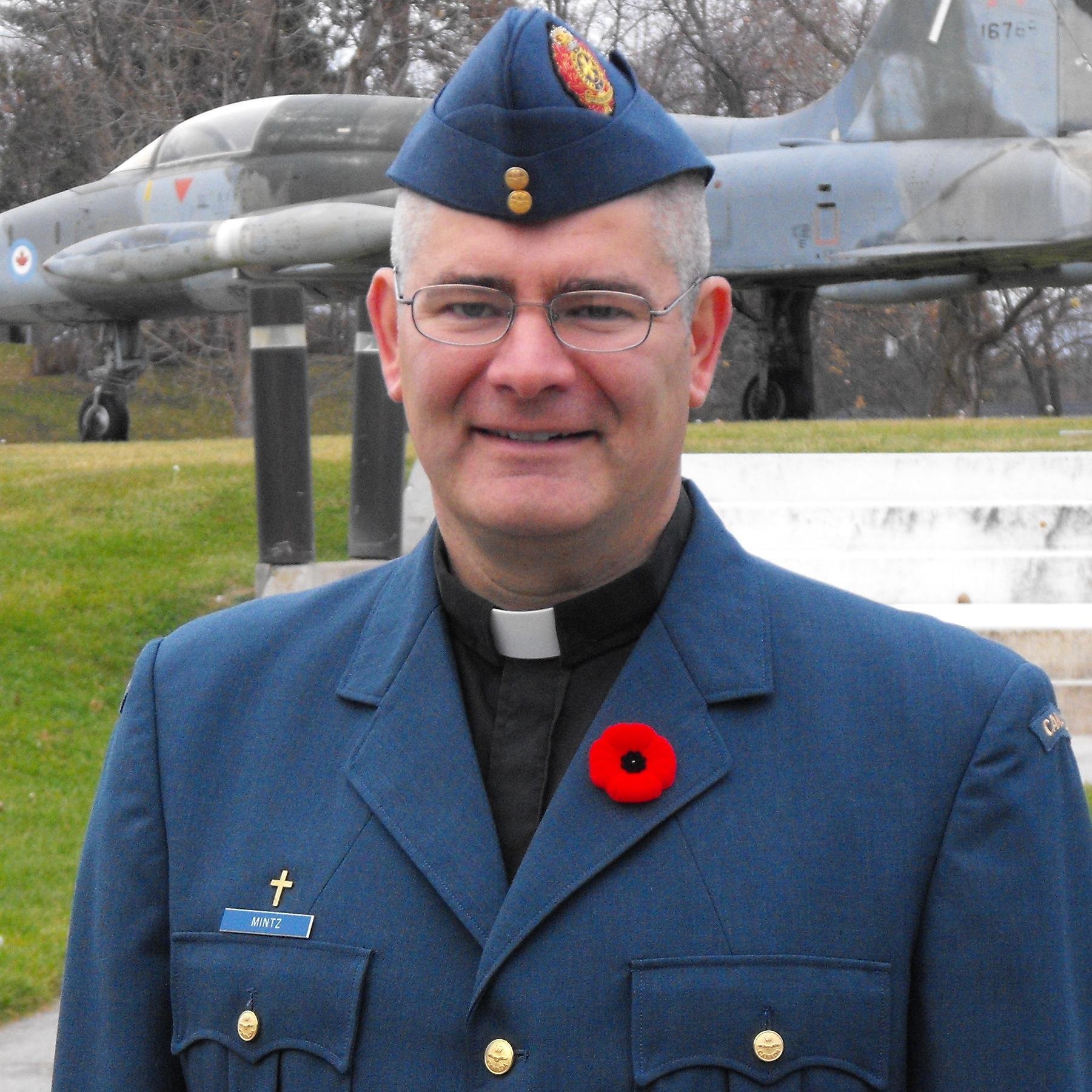 Lt.-Col. Gordon Mintz was promoted in 2019 to be in charge of the Canadian Forces Chaplain School at CFB Borden, north of Toronto. (@GordonMintz7/Twitter)