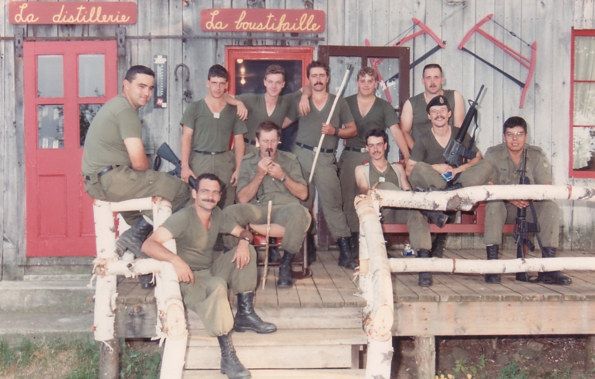 Aurel Dubé (right), from Kitigan Zibi Anishinabeg, served as a United Nations peacekeeper in Cyprus, Haiti, and in Bosnia-Herzegovina. In 1990, his regiment landed in Oka, Que. (Submitted by Aurel Dubé)