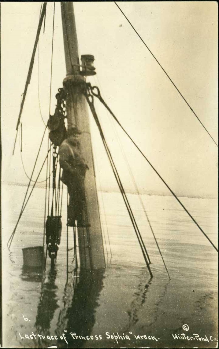 When rescue ships returned, all that was visible of the Sophia was her foremast. (Alaska State Library Winter & Pond Photo Collection)