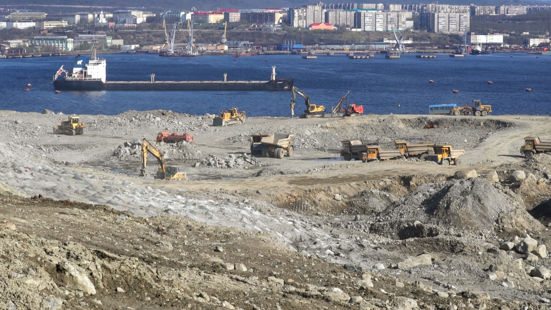 Murmansk's long-awaited port-improvement project takes shape just outside the city.