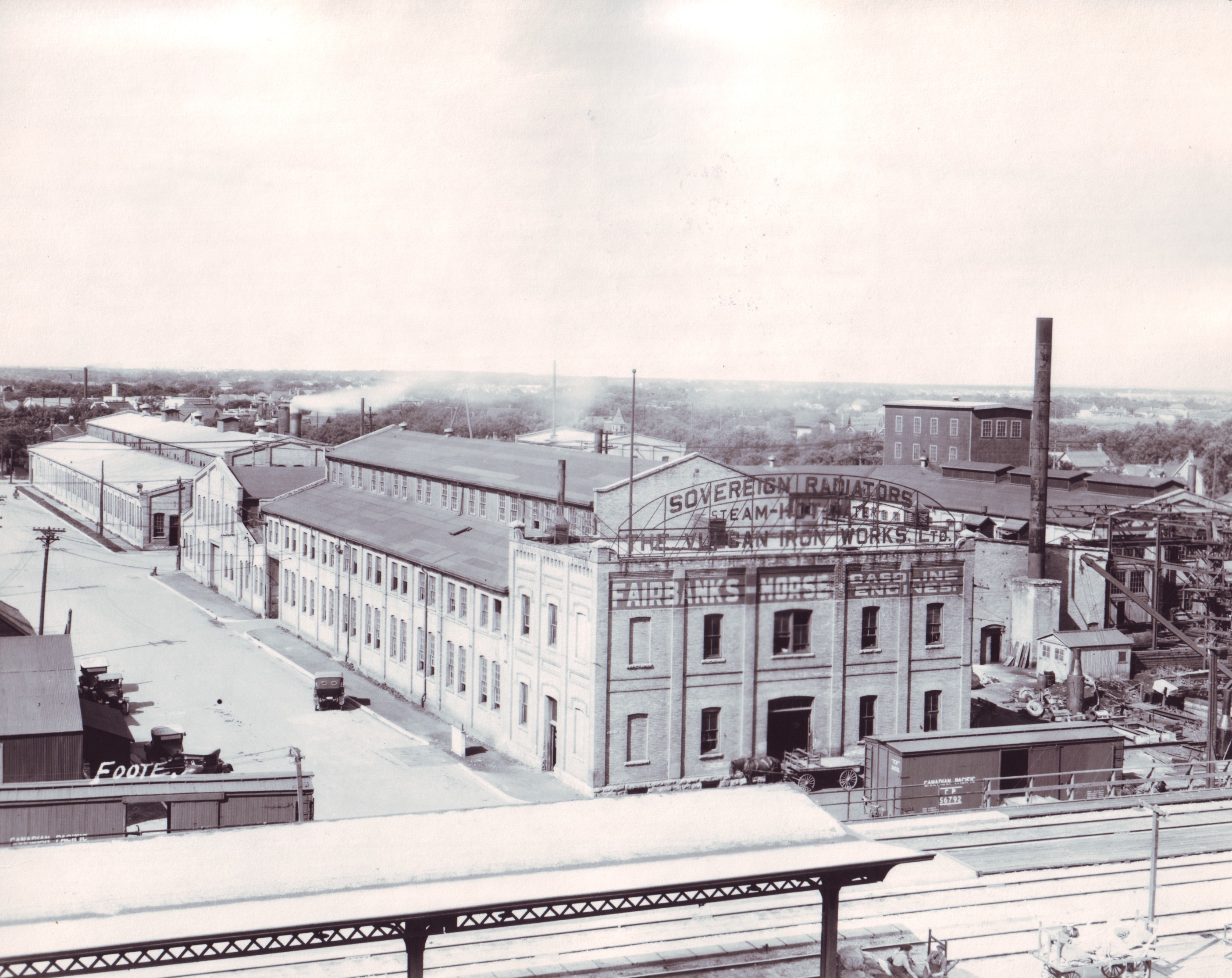 Vulcan Iron Works on Maple Street N., directly north of the Canadian Pacific Railway, in July 1920. (Foote collection/Archives of Manitoba)