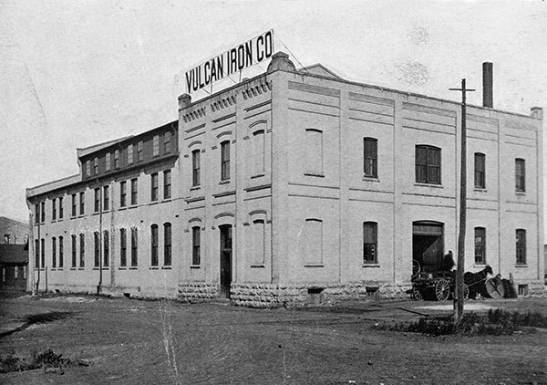 Vulcan Iron Works, photographed around 1903, was a heavyweight in the industry. (William A. Martel & Sons/An Illustrated Souvenir of Winnipeg/Manitoba Historical Society)