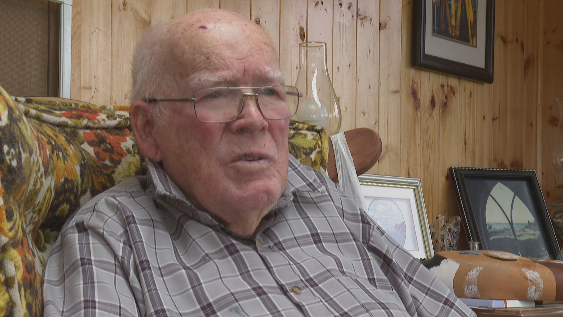 Fraser Shepherd, 89, is one of the few people still alive who grew up on the island. He lives on Grand Manan now. (Shane Fowler/CBC)