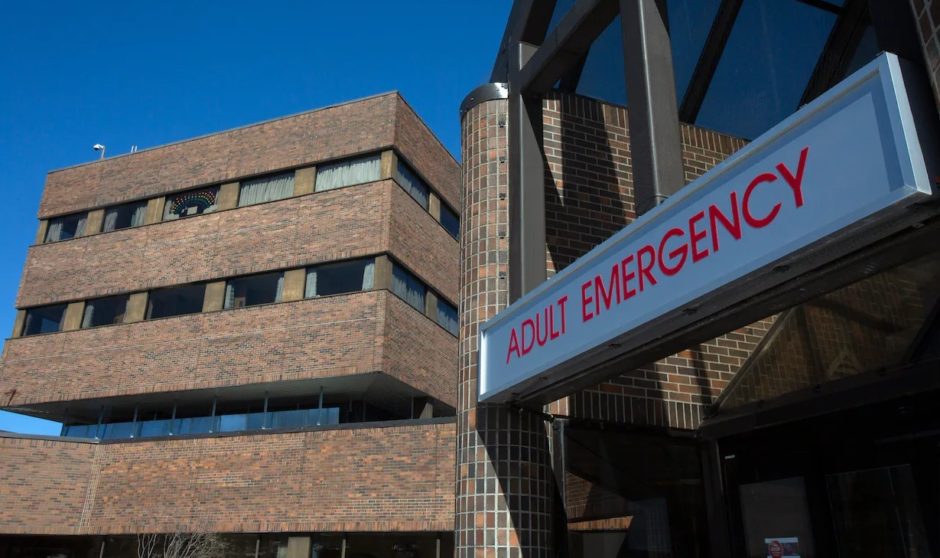 The exterior of the emergency department at the Health Sciences Centre in St. John's.(Paul Daly/CBC)