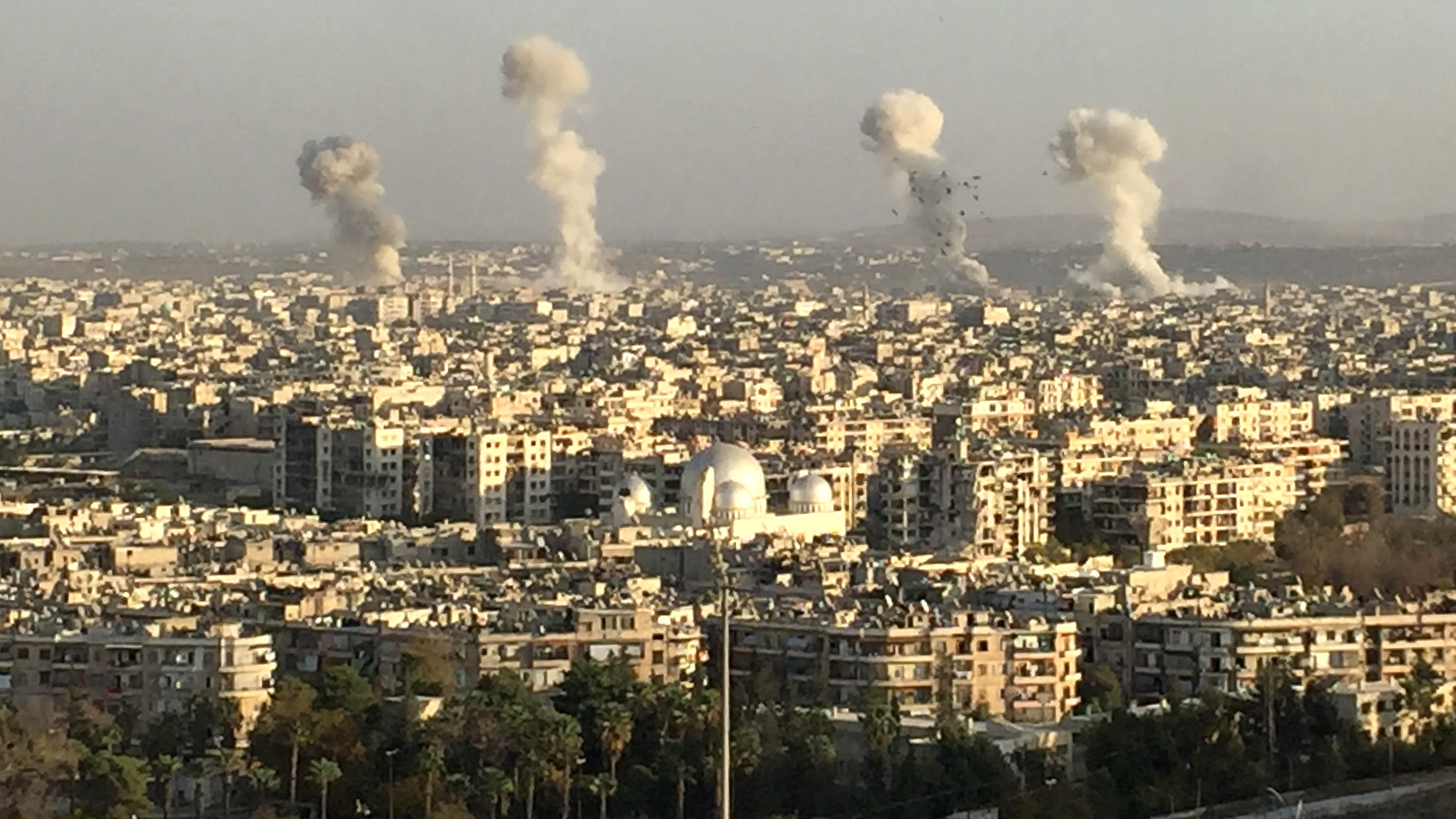 Airstrikes in eastern Aleppo. (Stephanie Jenzer/CBC)