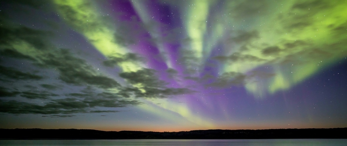 A view of the aurora borealis in Inuvik, N.W.T., Jonas Antoine said he heard a whooshing noise all around him on the Horn Plateau when the lights were out. (Submitted by Kristian Binder)