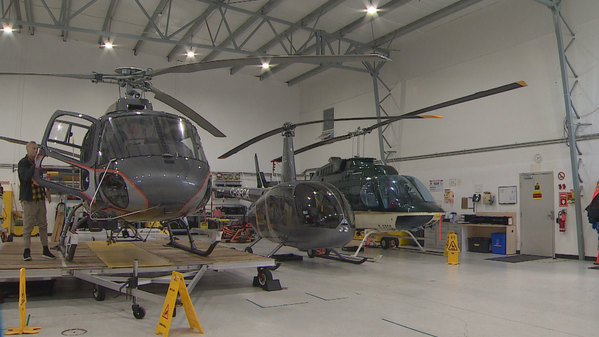 Kyle Hynes, a self-proclaimed workaholic, is a project manager for L.R. Helicopters. (Justin Pennell/CBC)