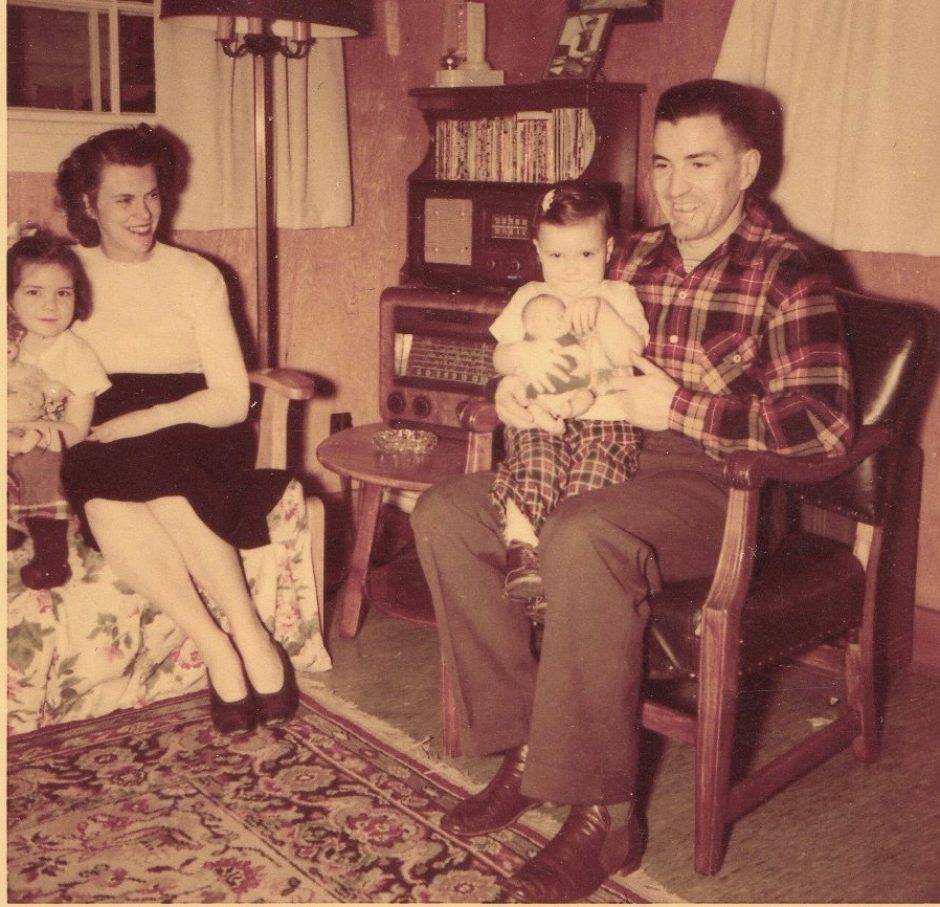 Don and Katy-Lou McLauchlan with their daughters. (Submitted by Margaret McLauchlan)